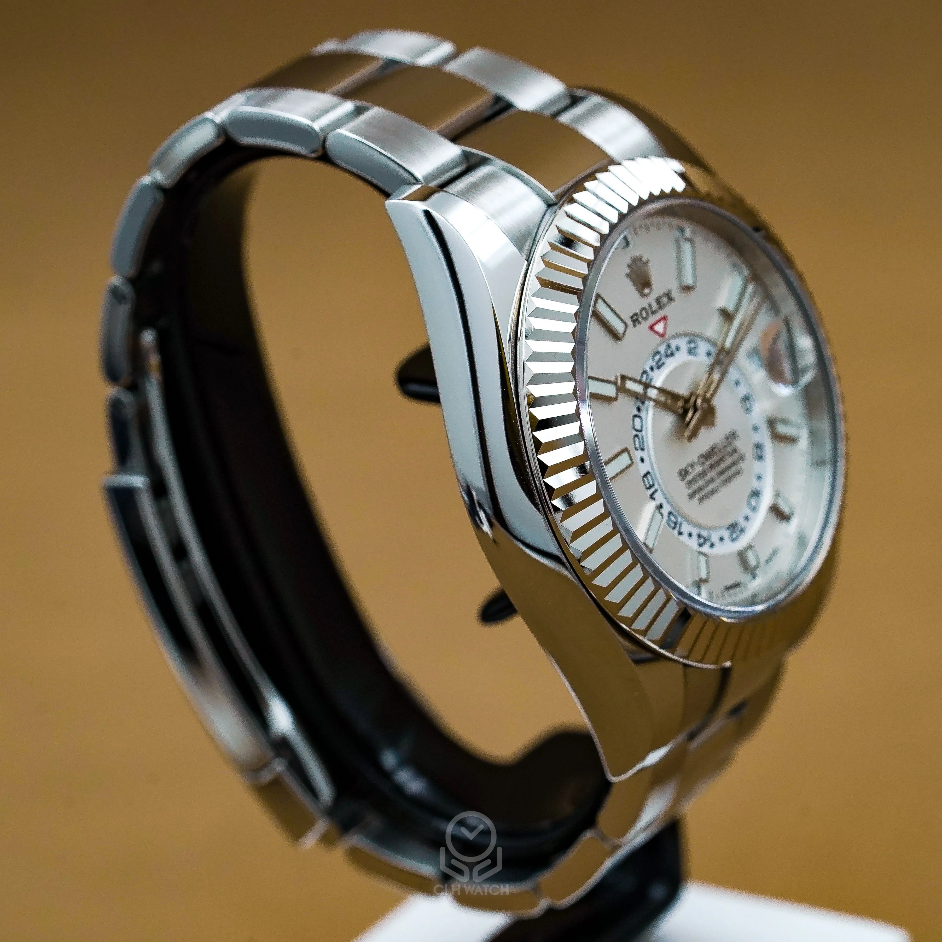 Rolex 勞力士 Sky-Dweller 326934 白面天行者 沙羅系統年曆雙時區蠔式鍊帶 2023年 42mm