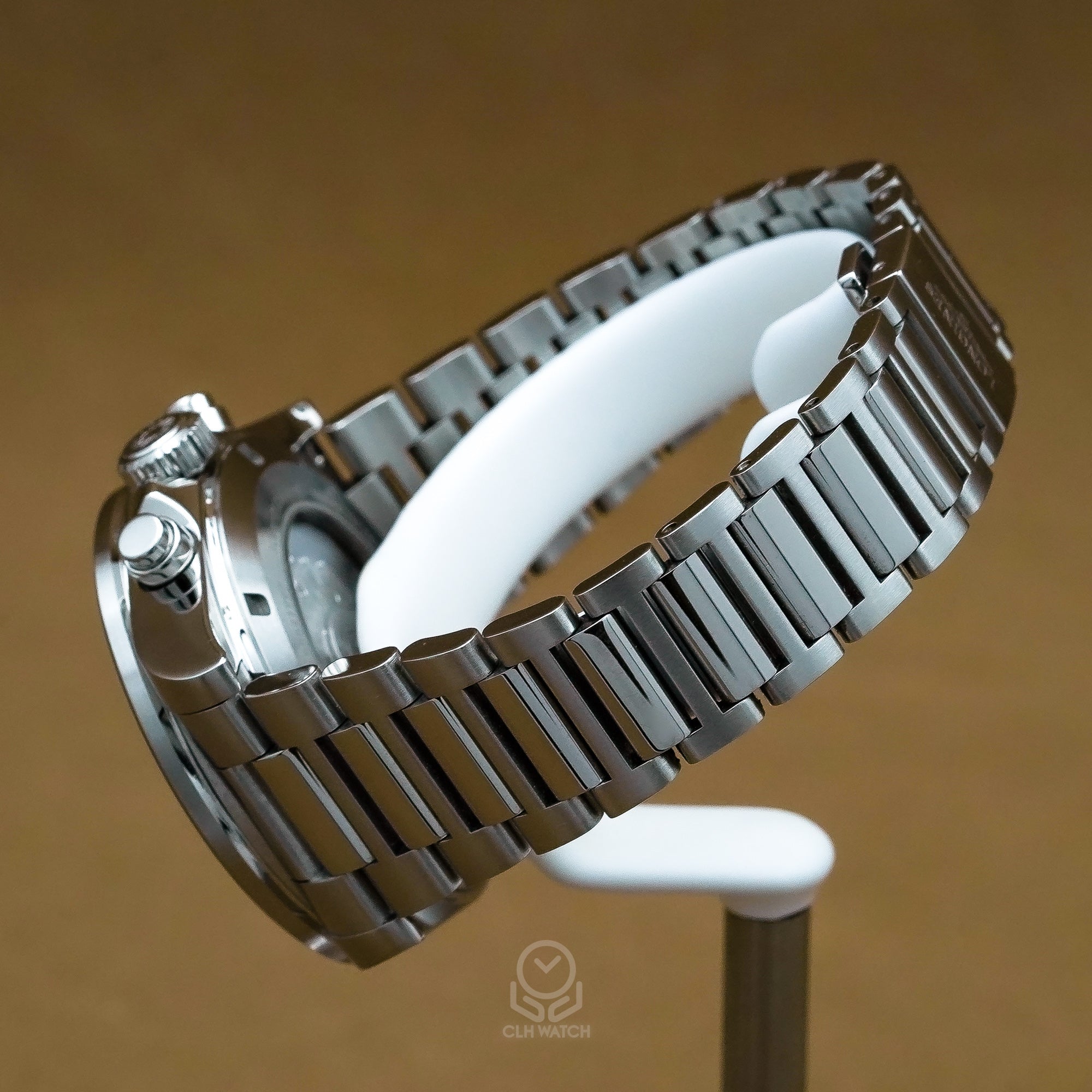 Longines 浪琴 Conquest 征服者 銀白熊貓面盤 機械計時碼錶 L38354726 2025年 42mm