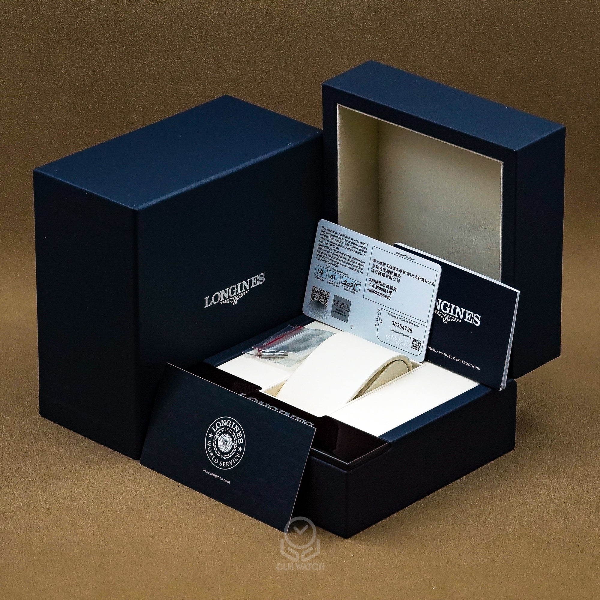 Longines 浪琴 Conquest 征服者 銀白熊貓面盤 機械計時碼錶 L38354726 2025年 42mm