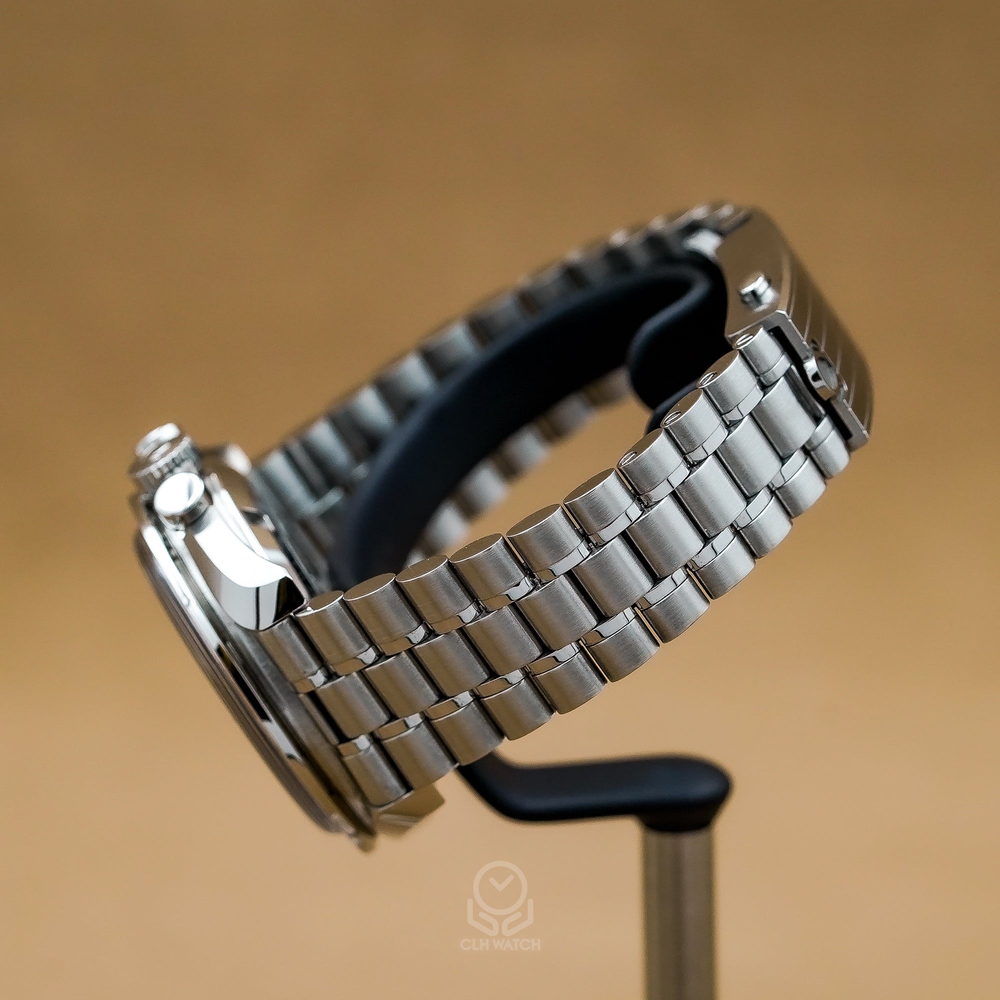 OMEGA 歐米茄 Speedmaster 超霸系列 Professional Moonwatch 專業登月錶 透背 310.30.42.50.01.002 31030425001002 42mm 2024年 台灣公司貨 95%新