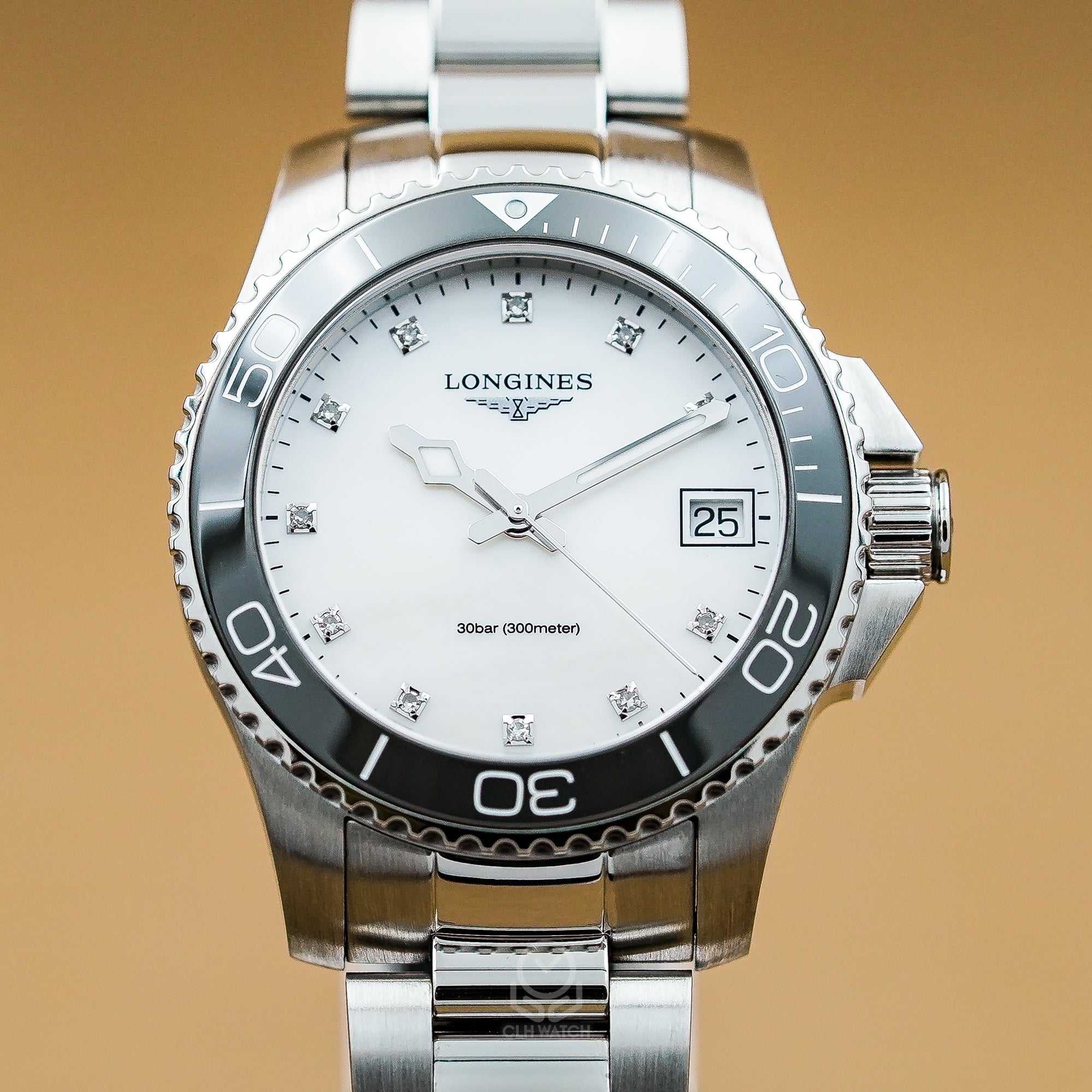 Longines 浪琴 深海征服者系列浪鬼陶瓷潛水錶 L33704876 珍珠母貝 鑲鑽 32mm 2024年 台灣公司貨 95%新(已交流)
