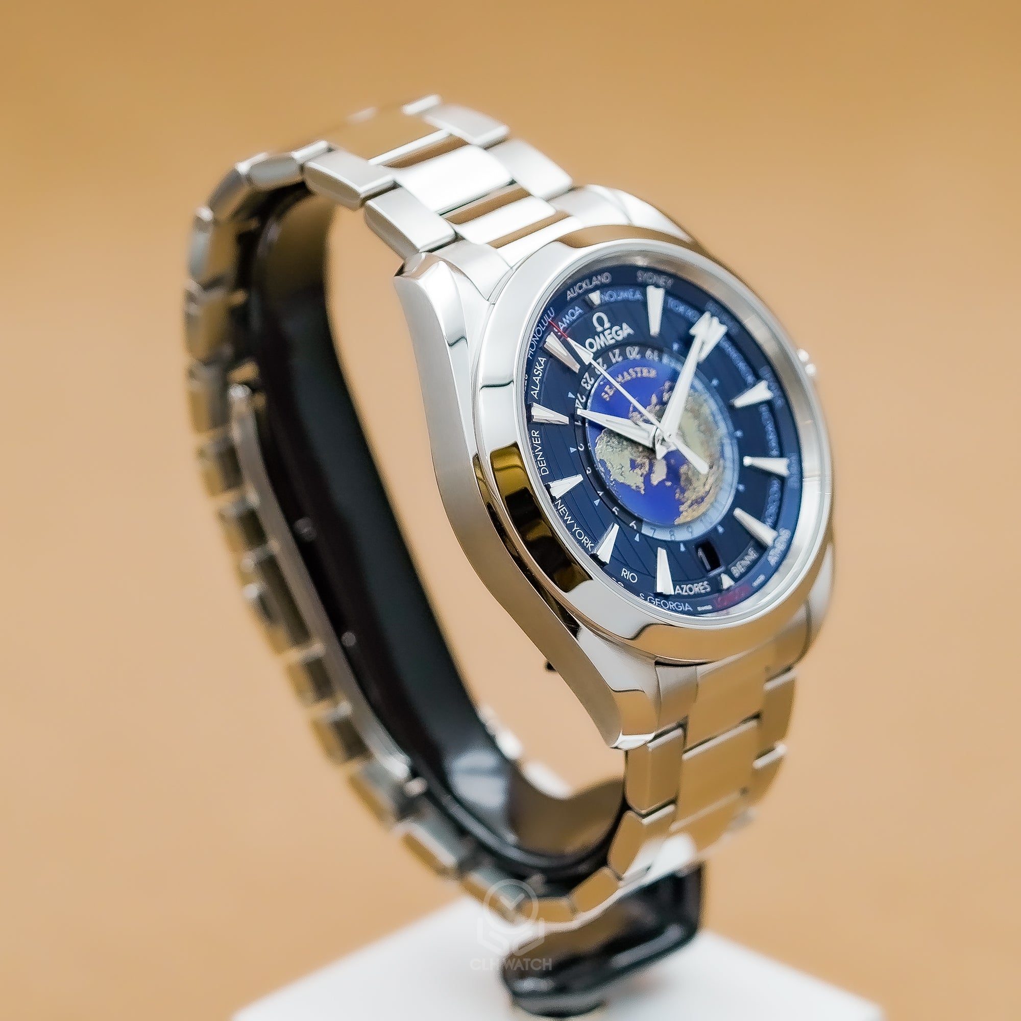 Omega 歐米茄 Seamaster Aqua Terra 150M Worldtimer GMT 海馬世界時區腕錶 220.10.43.22.03.001 22010432203001 43mm 2024年台灣公司貨 98%新