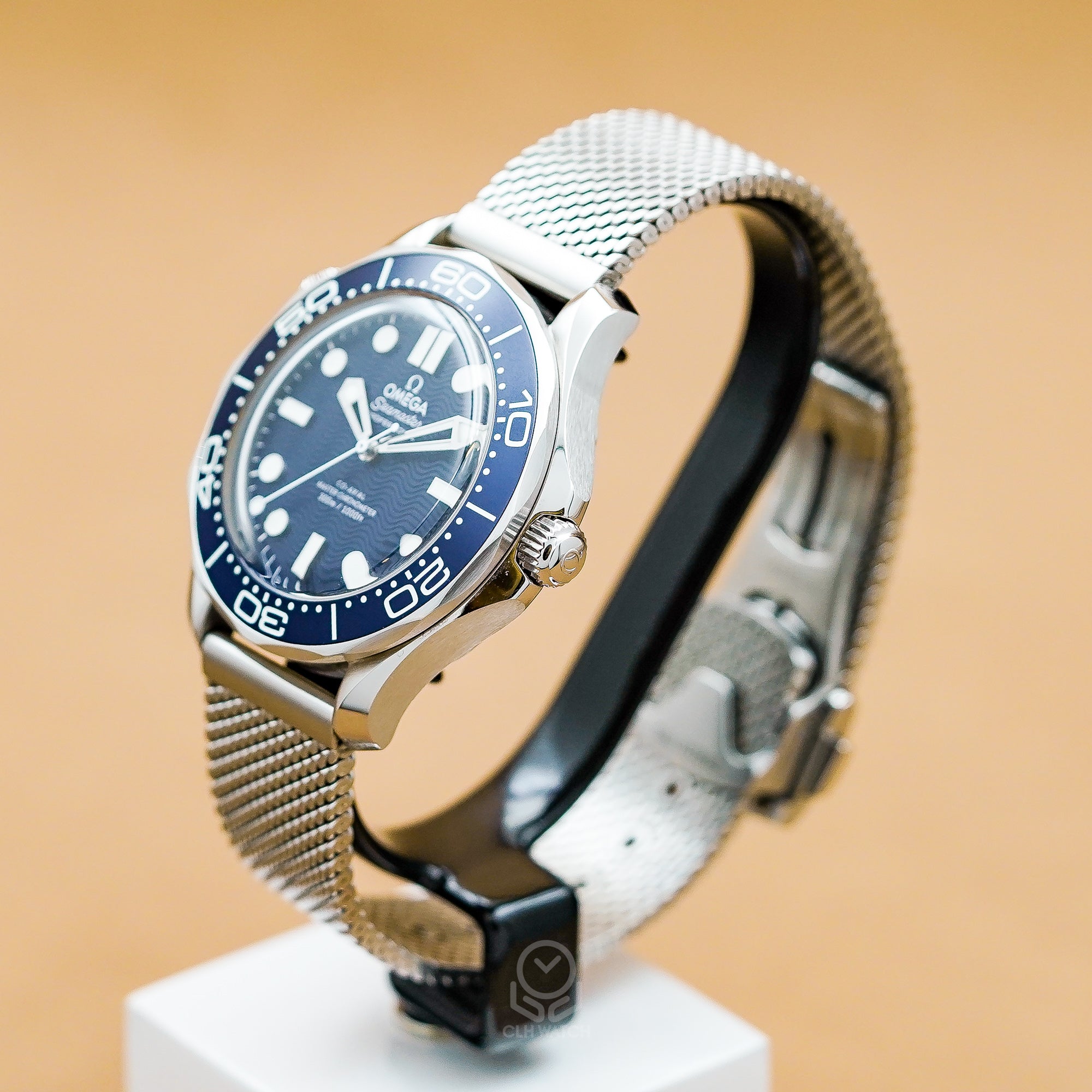 Omega 歐米茄 Seamaster Diver 300M James Bond 60週年紀念 210.30.42.20.03.002 藍色波浪面盤 21030422003002 42mm 2023年台灣公司貨 95%新