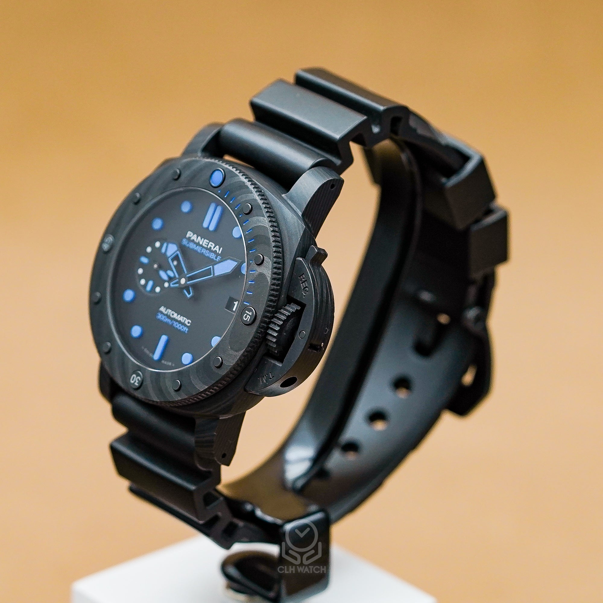 Panerai 沛納海 Submersible Carbotech PAM00960 PAM960 碳纖維專業潛水腕錶 42mm 2021年 95%新