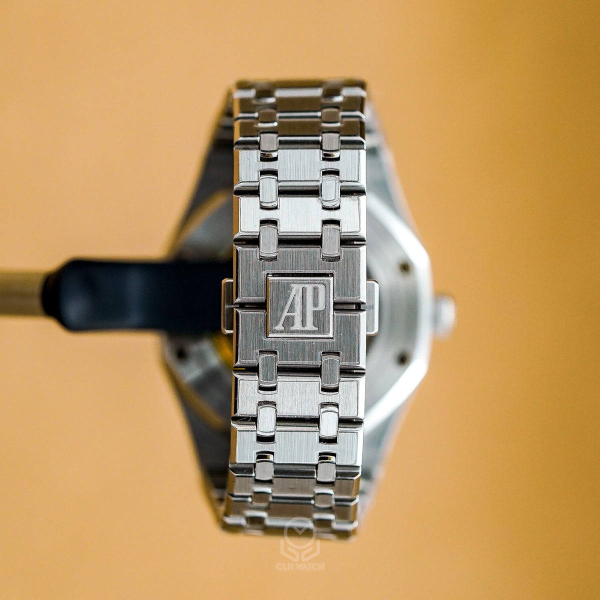 AP Audemars Piguet 愛彼 Royal Oak 皇家橡樹 15400ST.OO.1220ST.02 白銀面 大型格紋面盤