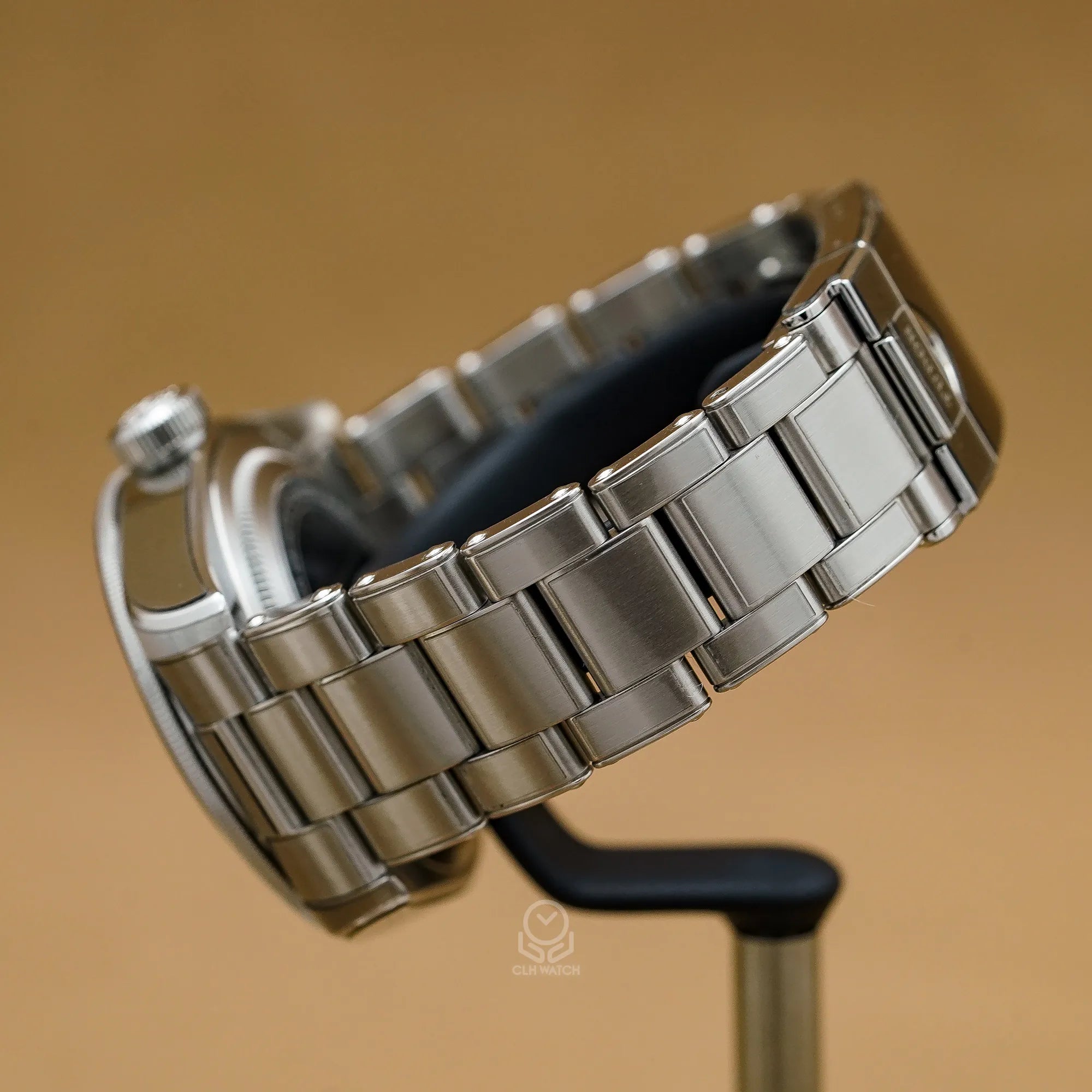 TUDOR 帝舵 79830RB 黑面 BLACK BAY GMT 啞酒紅色及藍色陽極氧化鋁字圈 41 mm 磨砂鋼錶帶
