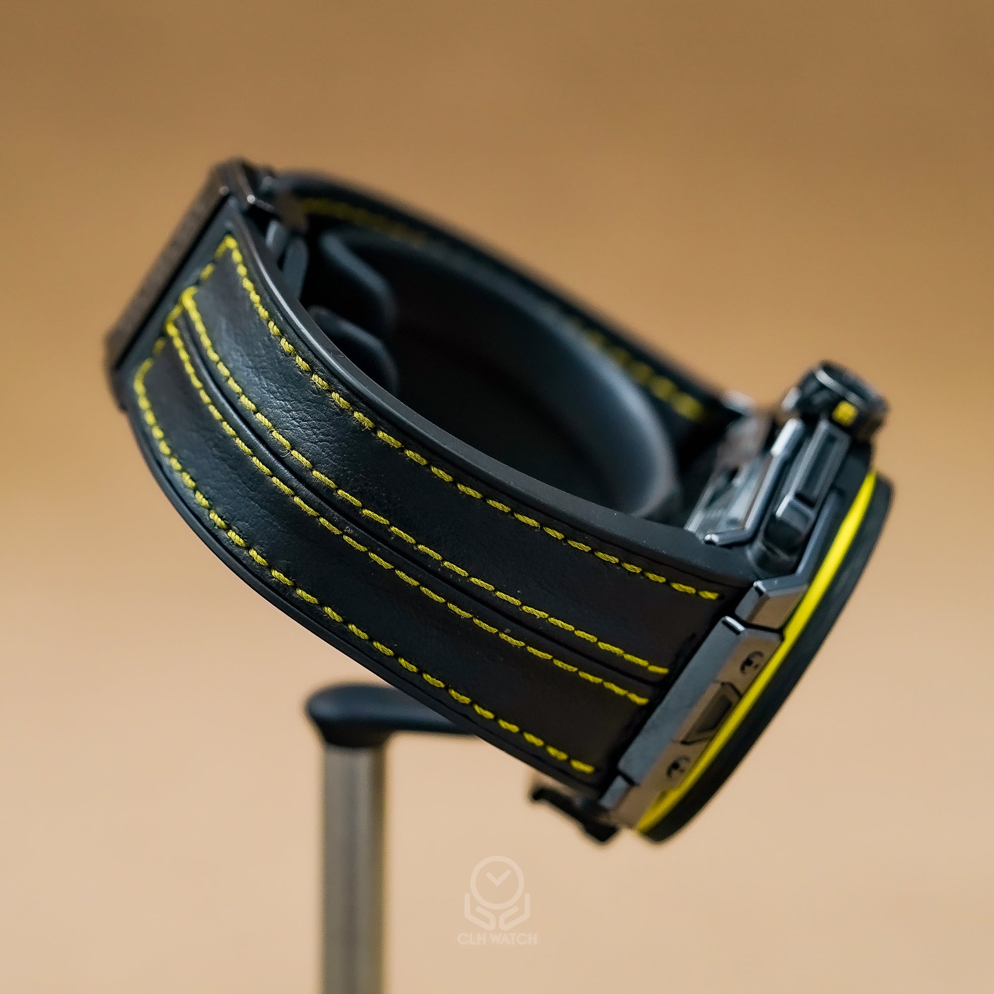 Hublot 宇舶 Big Bang Ferrari 大爆炸 限量聯名法拉利 401.CQ.0129.VR 碳纖維與陶瓷錶殼 45mm 2016年 90%新 附原廠自動上鍊錶盒