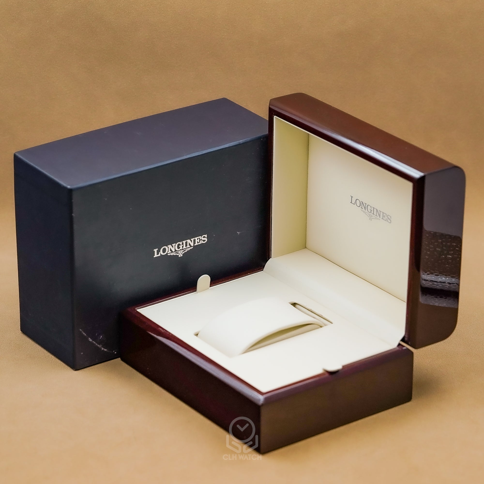 Longines 浪琴 1832系列 L48284922 四逆跳月相腕錶 米白面 42mm 單錶 95%新 送極新原廠錶帶