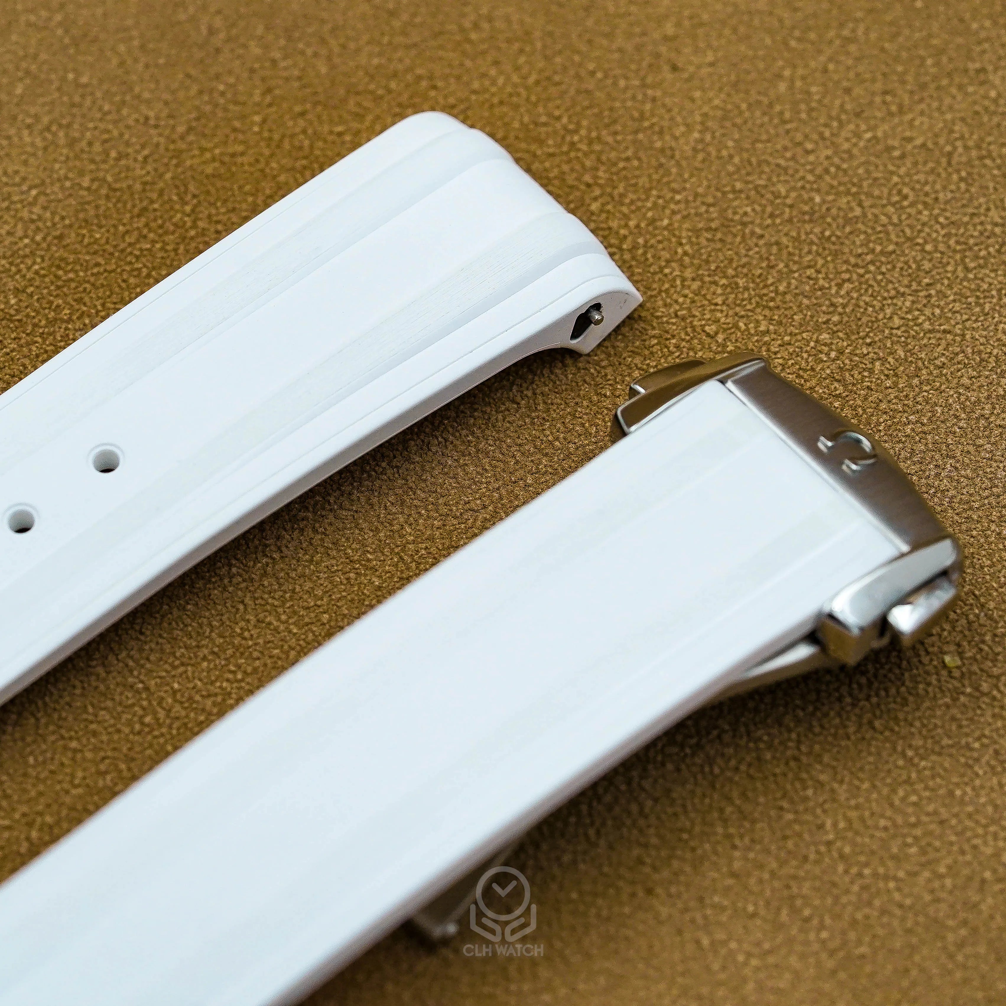 Omega 原廠原裝快拆錶帶 白色橡膠錶帶 海馬300 超霸登月 032Z019020 20mm