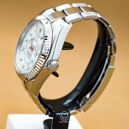 Rolex 勞力士 Sky-Dweller 326934 白面天行者 沙羅系統年曆雙時區蠔式鍊帶 2023年 42mm（已交流）