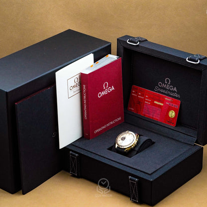 Omega 歐米茄 Speedmaster 18K金 超霸登月金面熊貓 手上鍊計時 Moonwatch Moonshine 31062425099001 2023年台灣公司貨 42mm 3861