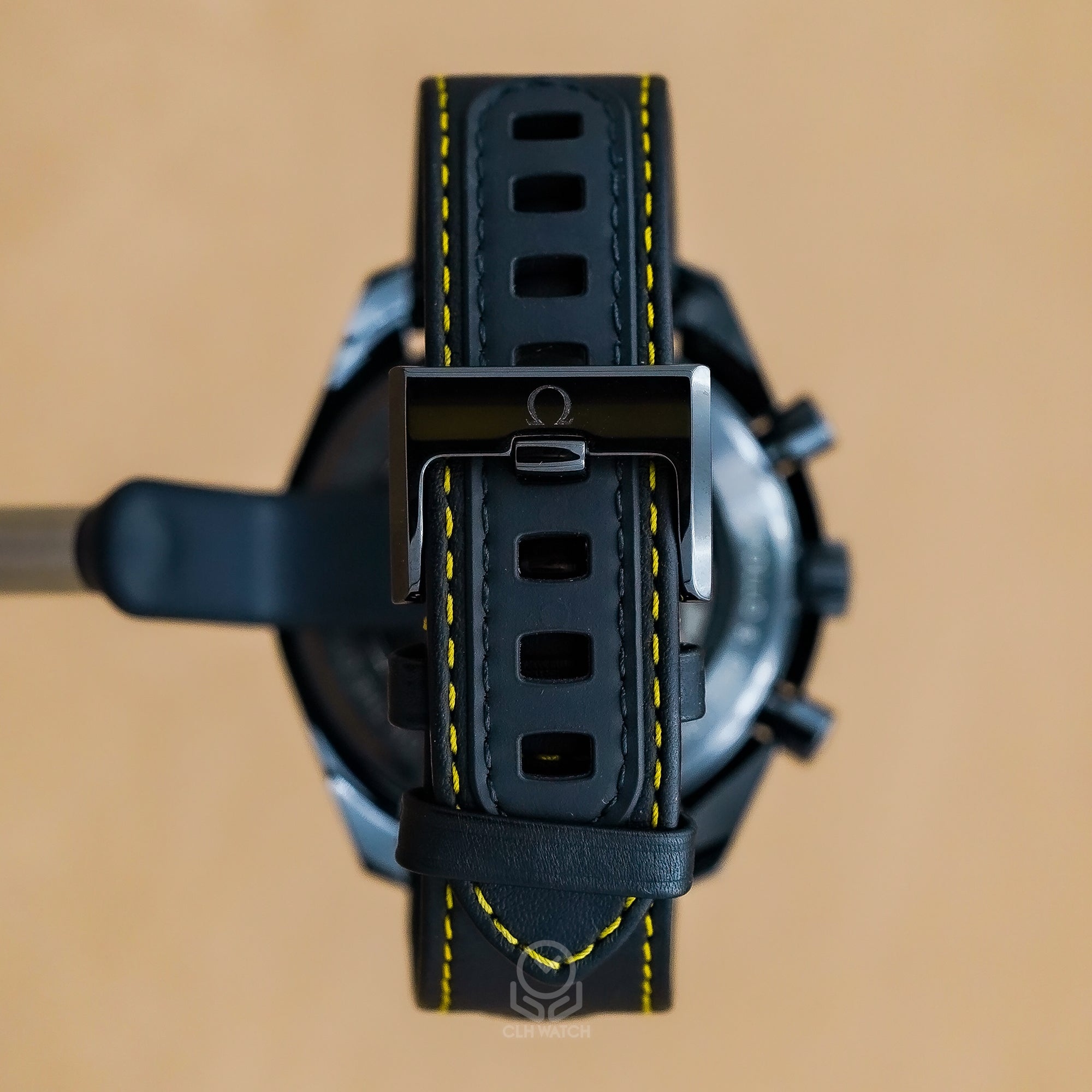 Omega 歐米茄 Speedmaster 阿波羅8號 超霸月之暗面系列 Dark Side of the Moon 311.92.44.30.01.001