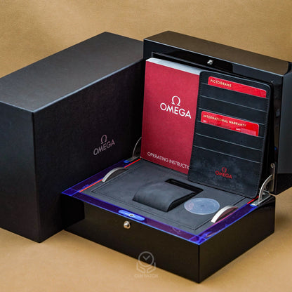 Omega 歐米茄 Speedmaster 阿波羅8號 超霸月之暗面系列 Dark Side of the Moon 311.92.44.30.01.001