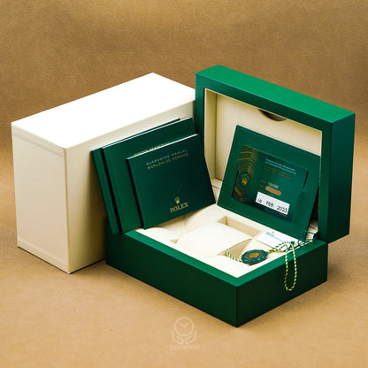 ROLEX 勞力士 日誌型 Datejust 126300 綠色坑紋面 平光圈 DJ2 DJ41mm 2023年 台灣公司貨 95%新