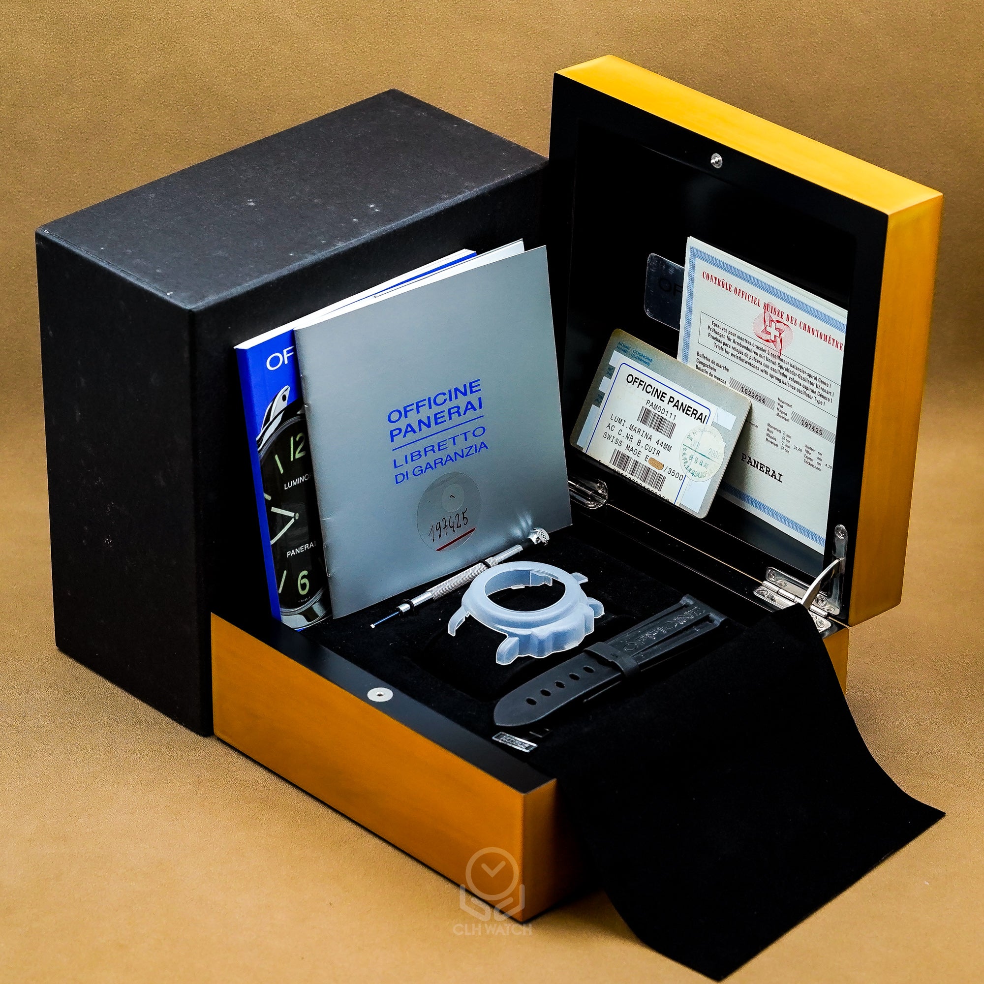 Panerai 沛納海 Luminor Marina PAM111 三明治面 滿版篆刻LOGO機芯 44mm PAM00111 2002年 台灣公司貨 95%新