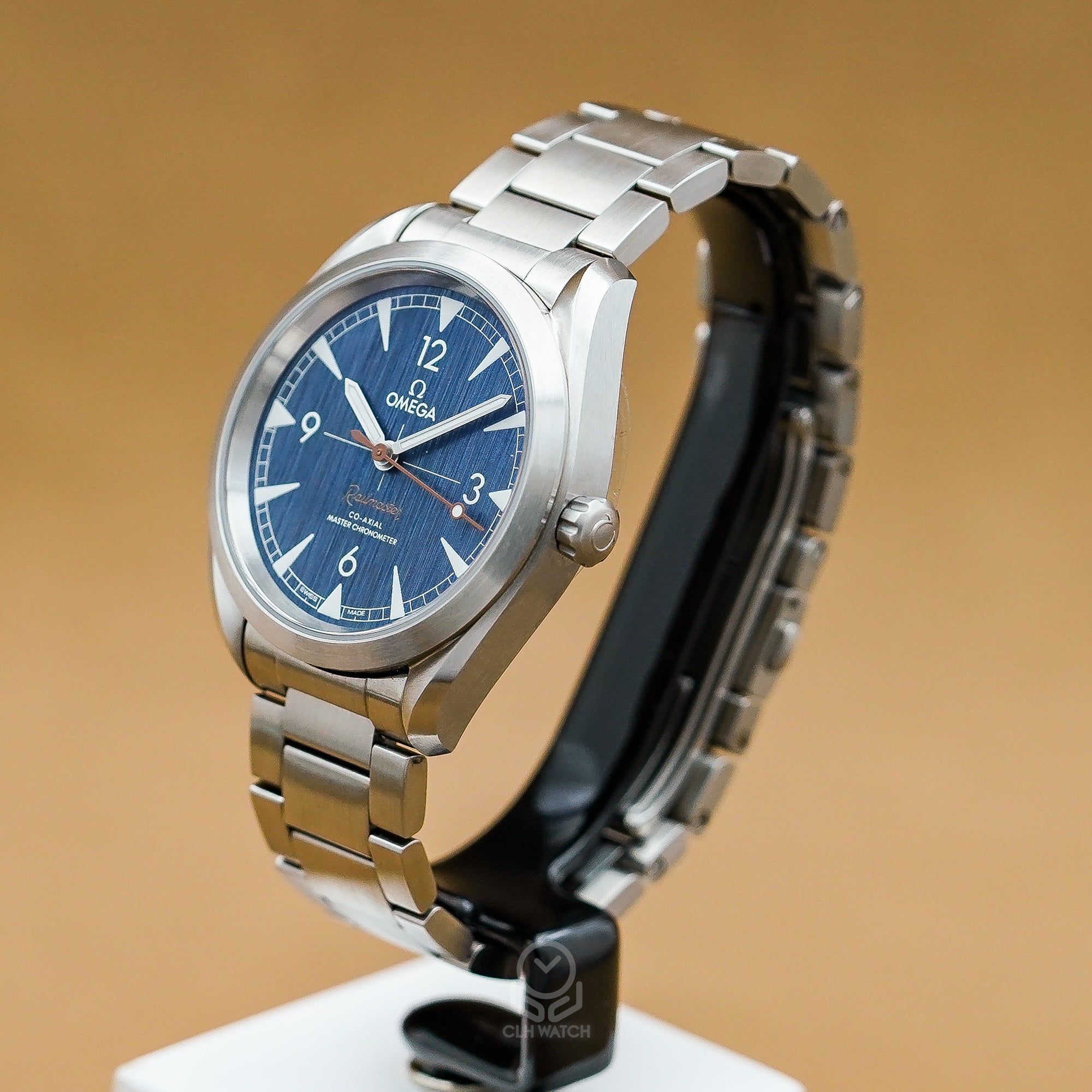 Omega 歐米茄 海馬系列 Railmaster 鐵霸 220.10.40.20.03.001 丹寧藍面 22010402003001 藍色牛仔褲⁠ 40mm 2026年 98%新