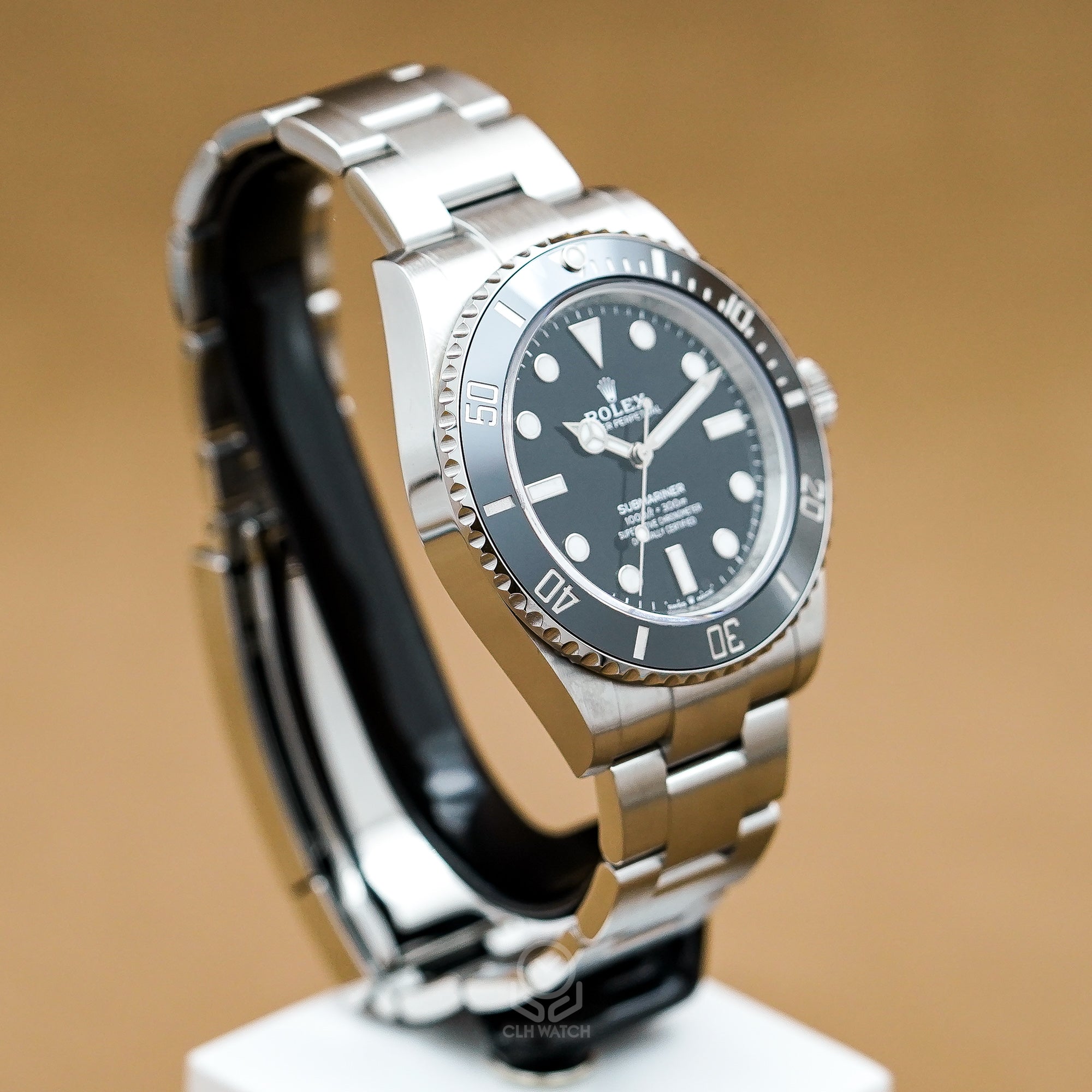 Rolex 勞力士 潛航者型潛水錶 Submariner 124060 無曆黑水鬼 41mm 2025年12月 盒單齊全 95%新