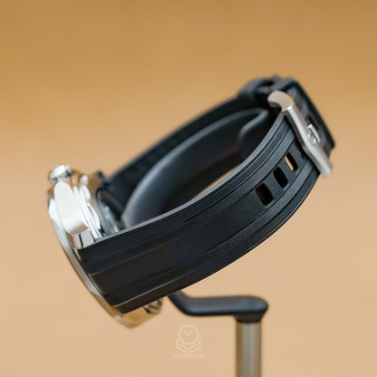 OMEGA 歐米茄 Seamaster 海馬 300米潛水腕錶 21032422001001 黑面黑膠帶 42mm 210.32.42.20.01.001(已交流)