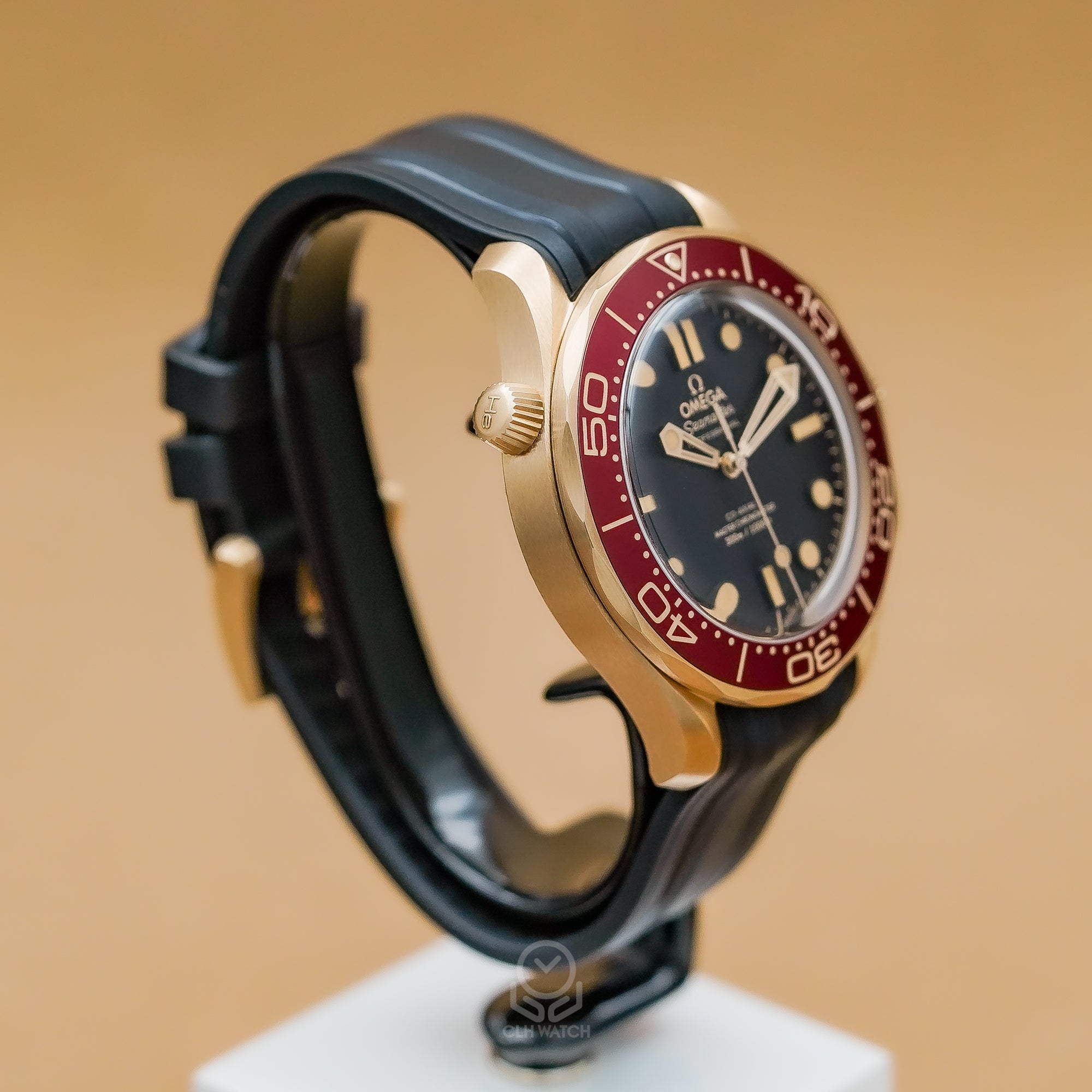 OMEGA 歐米茄 Seamaster 海馬300米 9K青銅金 酒紅圈 210.92.42.20.01.003 21092422001003 42mm 2026年5月台灣公司貨 99%新