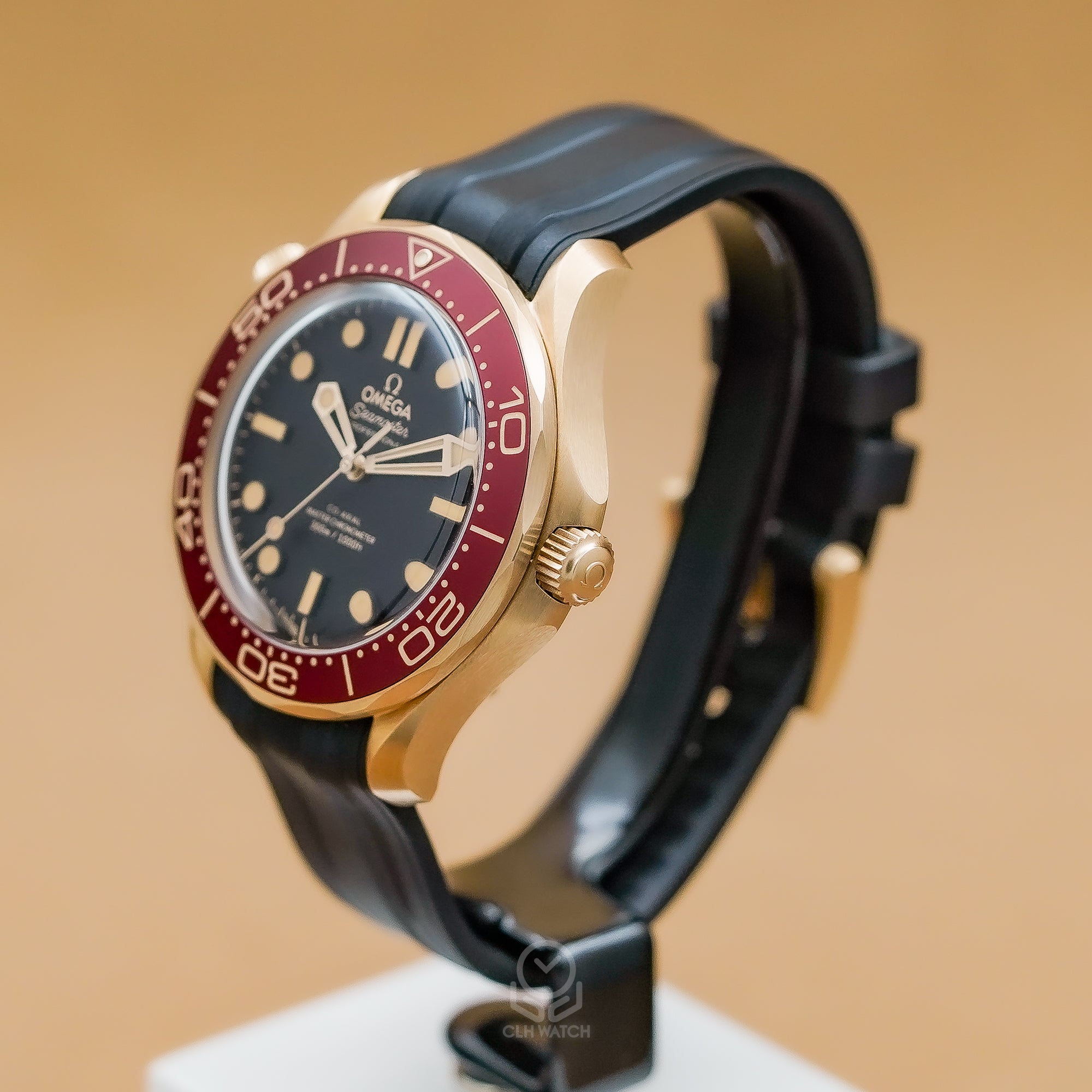 OMEGA 歐米茄 Seamaster 海馬300米 9K青銅金 酒紅圈 210.92.42.20.01.003 21092422001003 42mm 2026年5月台灣公司貨 99%新