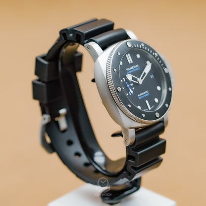 Panerai 沛納海 Submersible 專業潛水系列 PAM00683 PAM683 潛行黑陶瓷 藍色小秒針 42mm 2022年 95％新