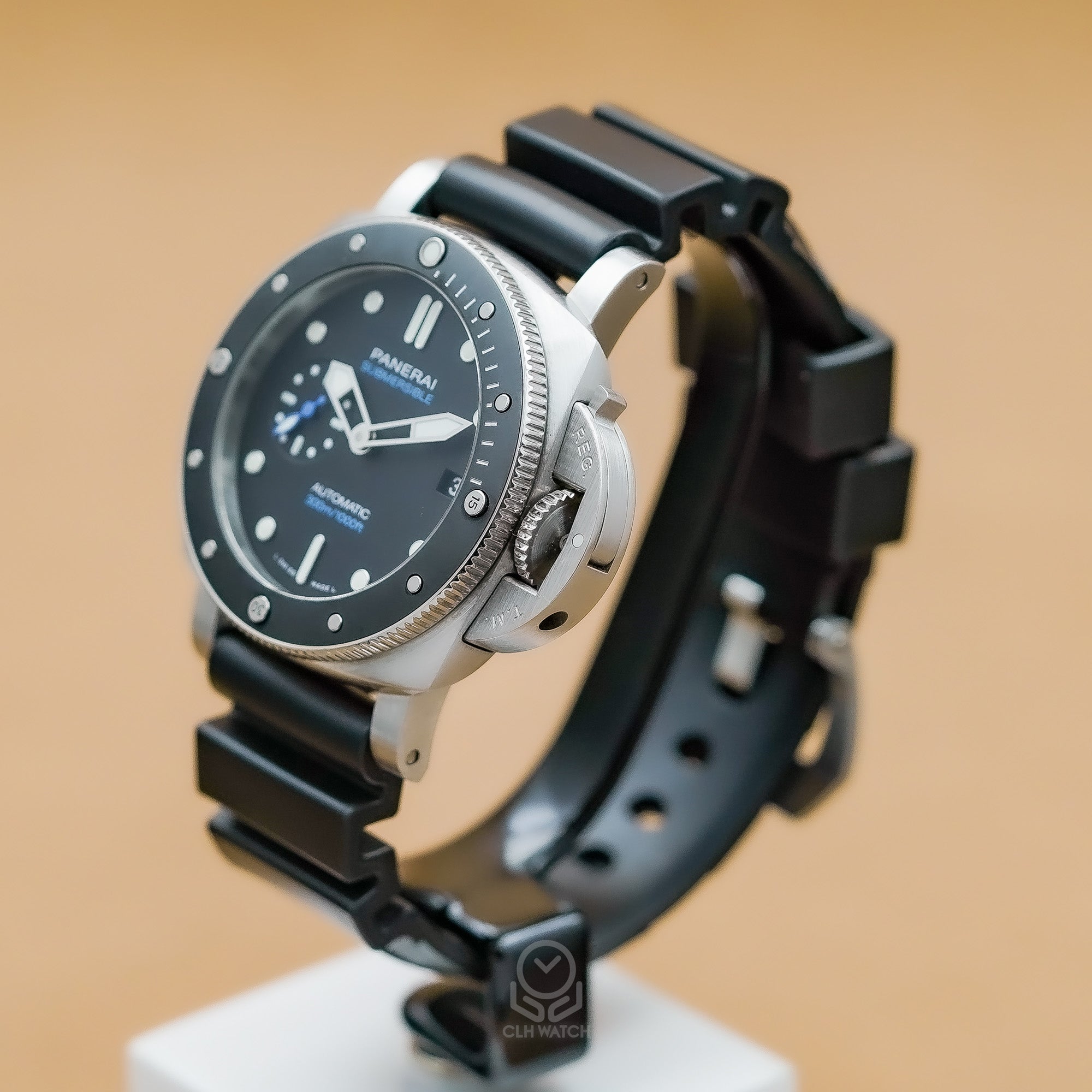 Panerai 沛納海 Submersible 專業潛水系列 PAM00683 PAM683 潛行黑陶瓷 藍色小秒針 42mm 2022年 95％新