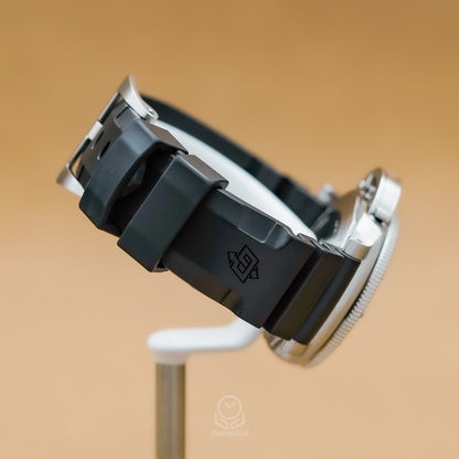 Panerai 沛納海 Submersible 專業潛水系列 PAM00683 PAM683 潛行黑陶瓷 藍色小秒針 42mm 2022年 95％新