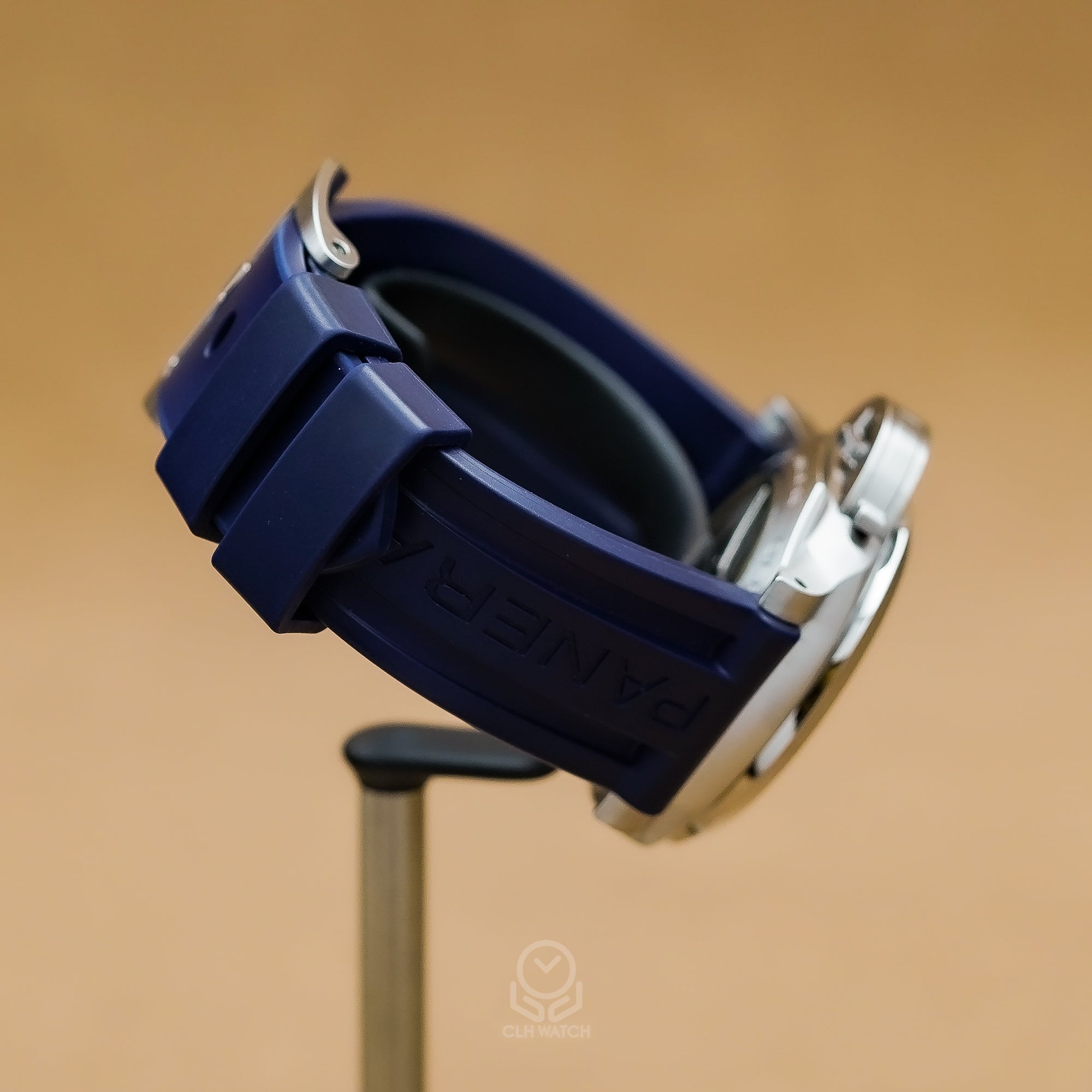 Panerai 沛納海 Luminor GMT PAM01033 PAM1033 兩地時區藍面 44mm 2020年 95％新