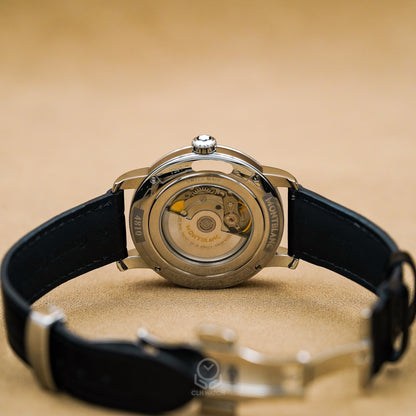 Montblanc 萬寶龍 4810 系列 114853 自動計時碼錶 白銀面 43mm 2021年 95％新