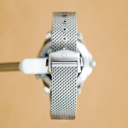 Omega 歐米茄 Seamaster Diver 300M James Bond 60週年紀念 210.30.42.20.03.002 藍色波浪面盤 21030422003002 42mm 2023年台灣公司貨 95%新
