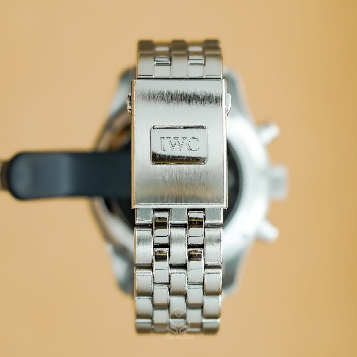 IWC 萬國 飛行員計時腕錶 IW388116 黑面 黑膠帶 布萊德彼特F1電影車隊錶APXGP 41mm 2026年台灣公司貨 95%新 附原廠鋼帶