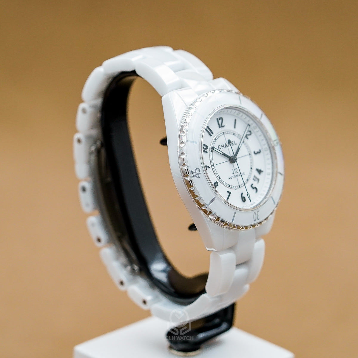 CHANEL 香奈兒 J12 Caliber 12.1 H5700 白色高抗磨陶瓷 38mm 2026年台灣公司貨 未使用品