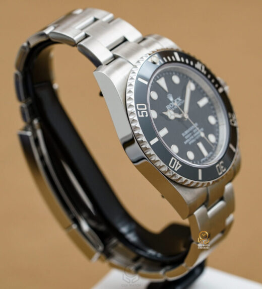 ロレックス サブマリーナ 114060 カレンダーなし ブラックウォーターゴースト ダイビングウォッチ 40mm (交換済み)