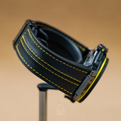 Hublot 宇舶 Big Bang Ferrari 大爆炸 限量聯名法拉利 401.CQ.0129.VR 碳纖維與陶瓷錶殼 45mm 2016年 90%新 附原廠自動上鍊錶盒