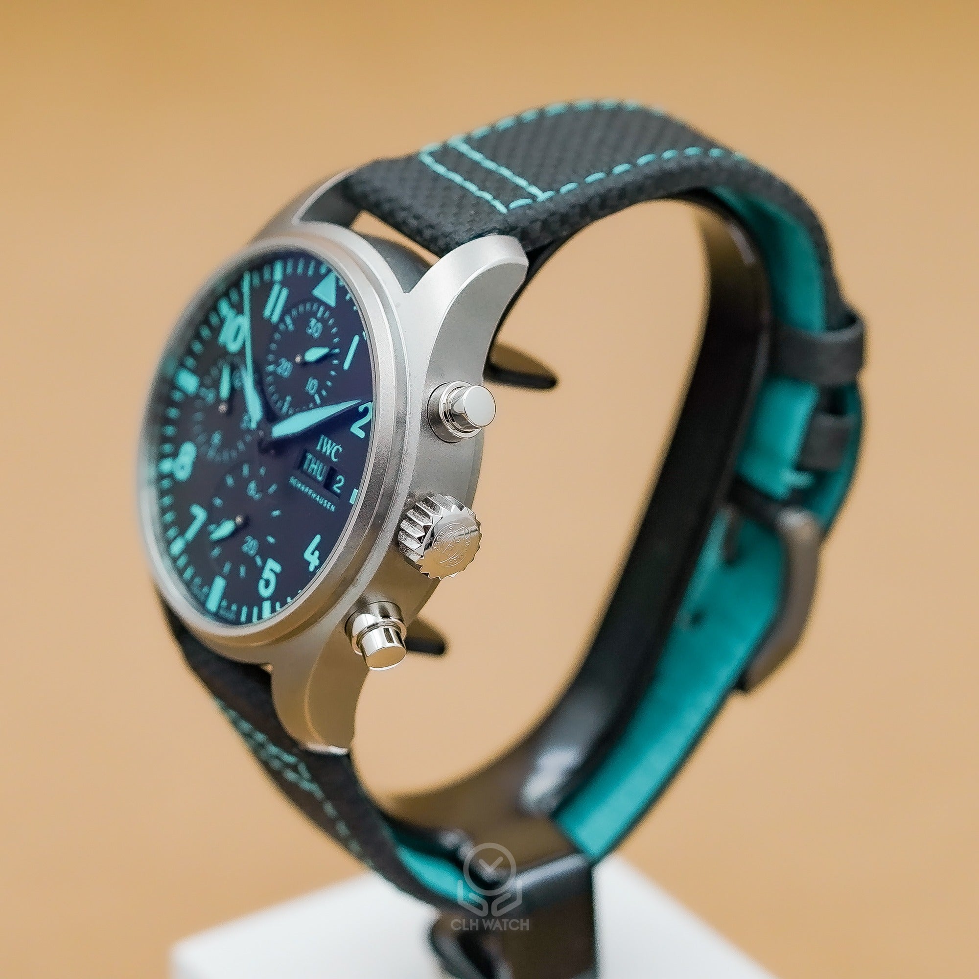 IWC IW388108 錶殼按把細節