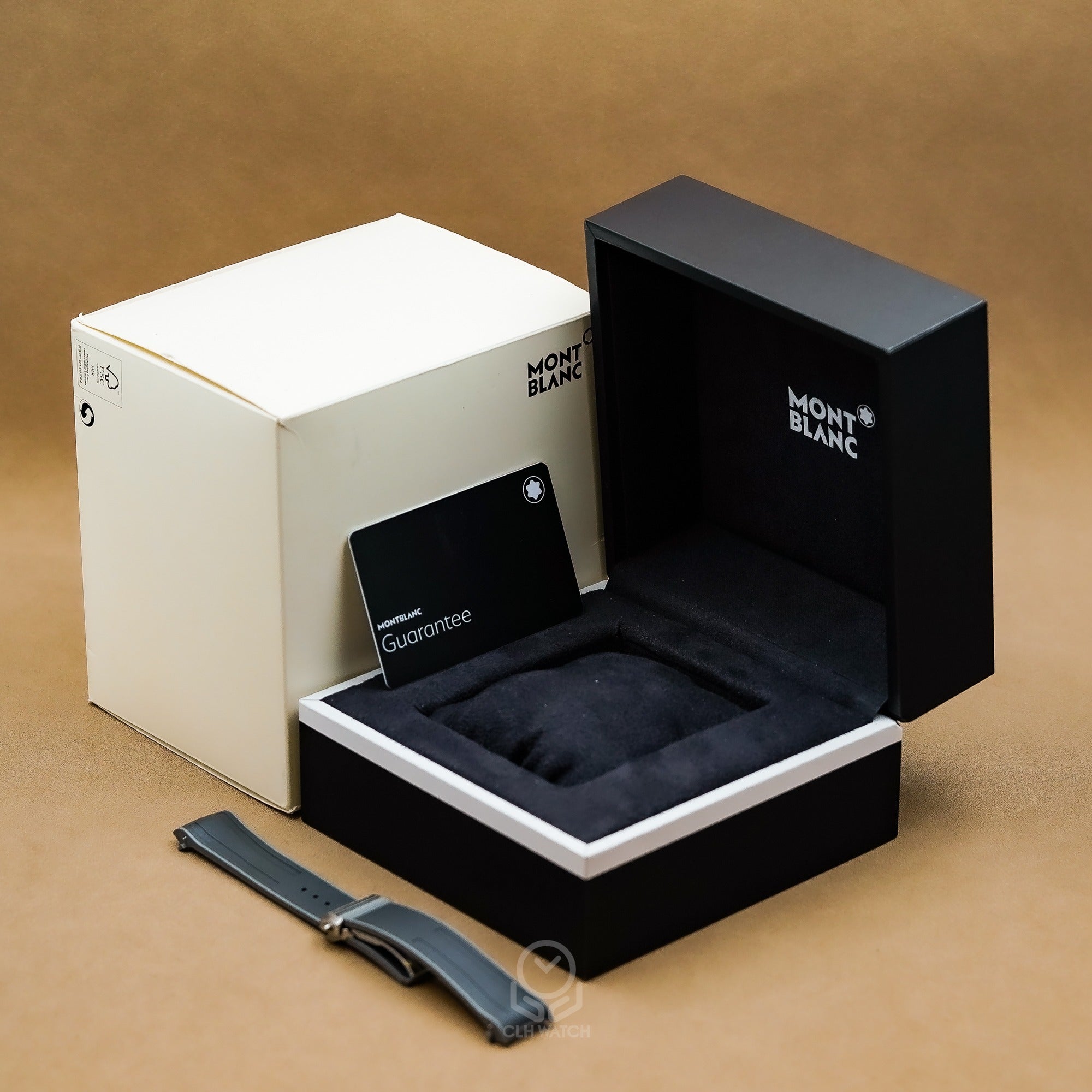 Montblanc MB130793 配件盒裝與原廠錶帶