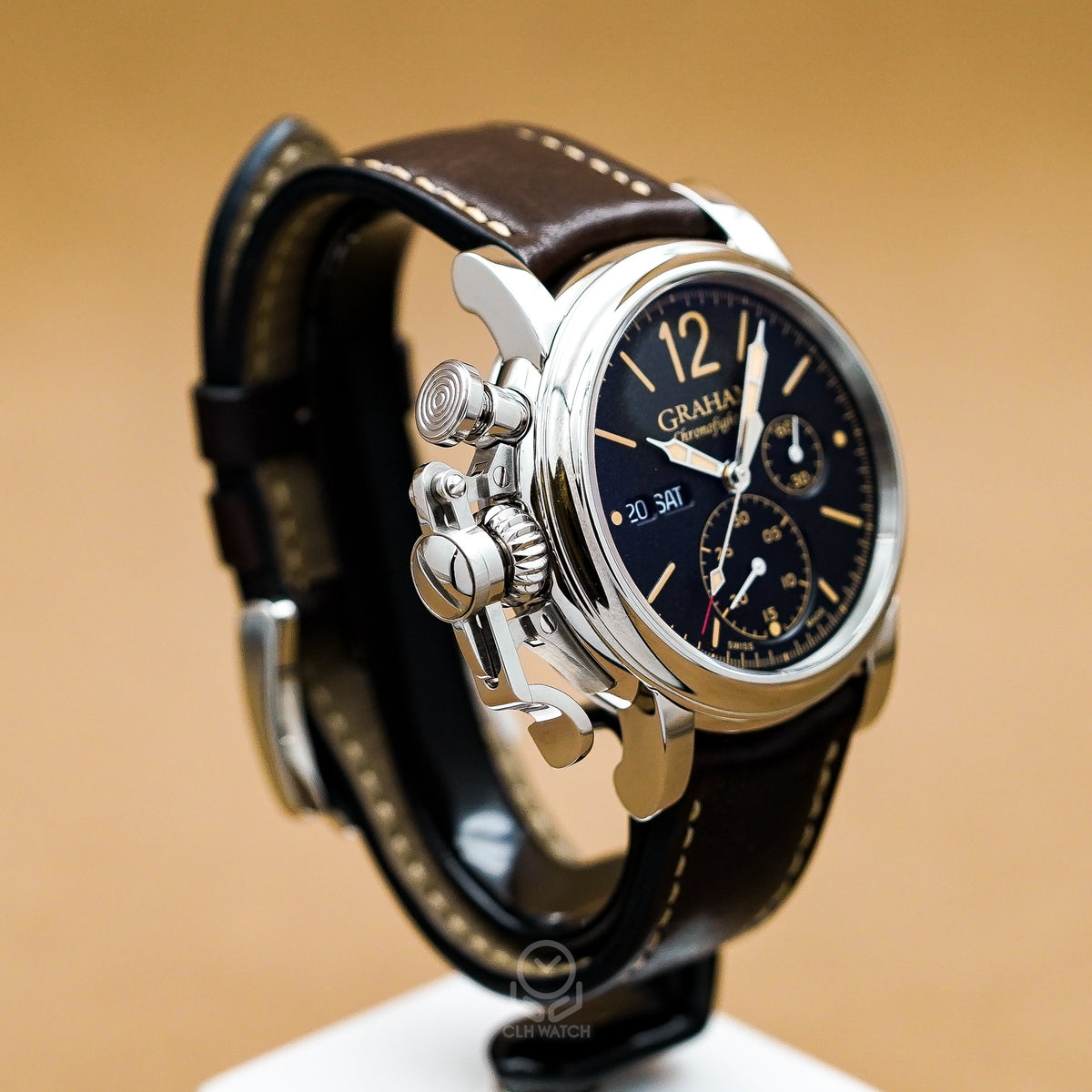 Graham 格林漢 Chronofighter Vintage 左側扳機式計時按把與錶冠實拍