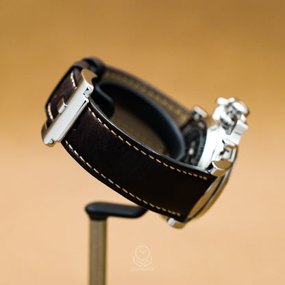 Graham 格林漢 Chronofighter Vintage 棕色皮錶帶縫線與另一側錶殼實拍